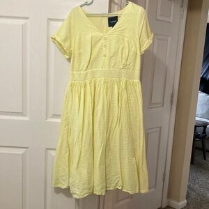 ModCloth yellow floral eyelet dress with pockets. Size 16